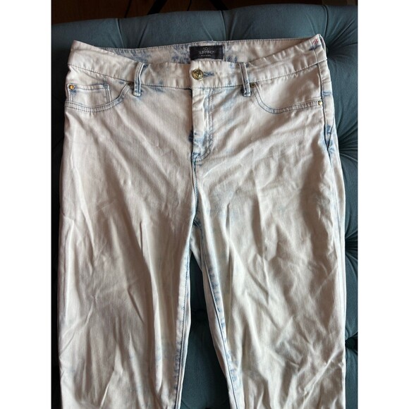 Chicos Jeans Womens 0 US 4 Acid Washed Blue Pants Tall Stretch - Picture 3 of 10